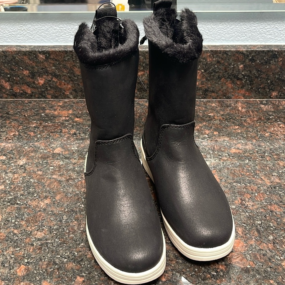 Cat & Jack Boots